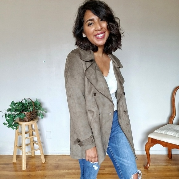 OLIVE FAUX SUEDE OVERSIZED BOYFRIEND JACKET - Picture 10 of 16